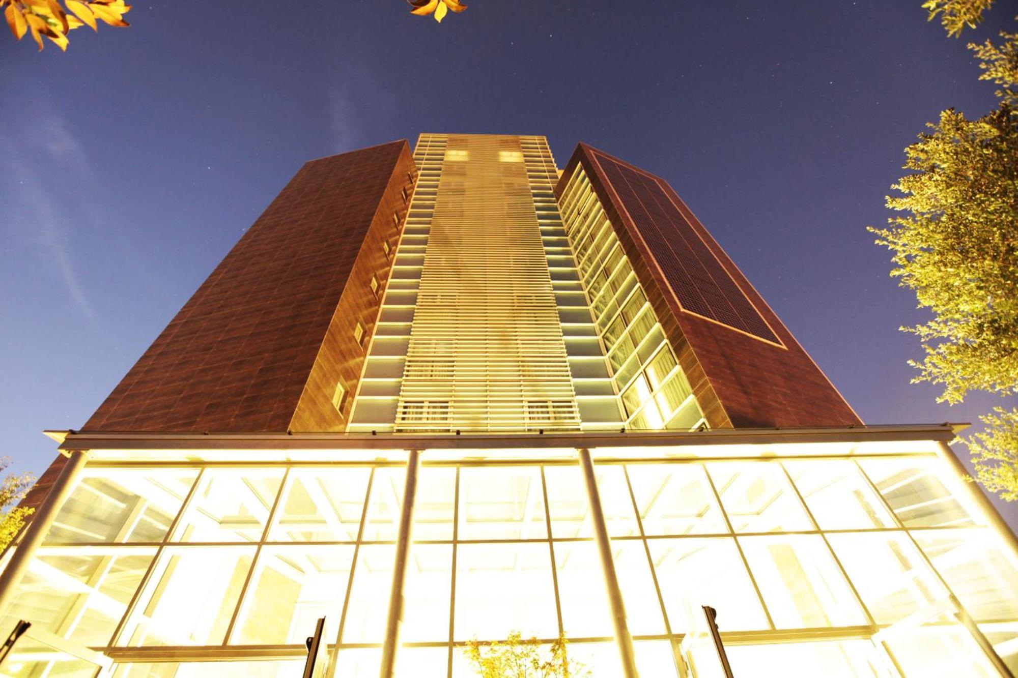 Hotel For You Чернуско-суль-Навильо Экстерьер фото